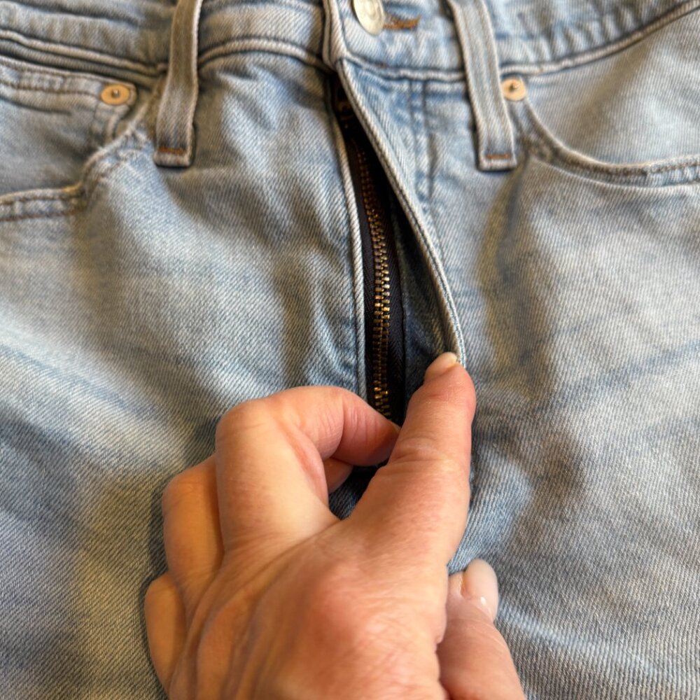 Madewell Jean Perfect Vintage Straight Light Wash Knee-Rip High Waist 24 #ND515 - Picture 10 of 16